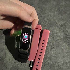 Fitbit Luxe